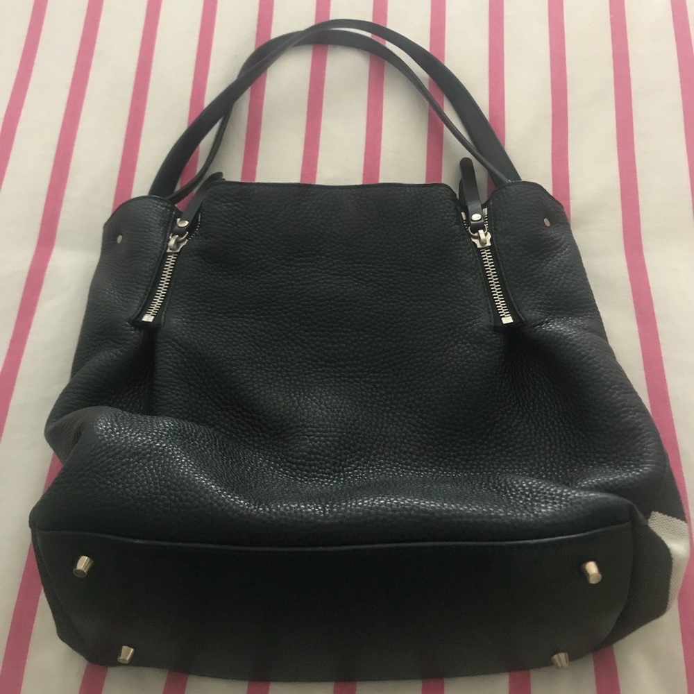 Burberry purse